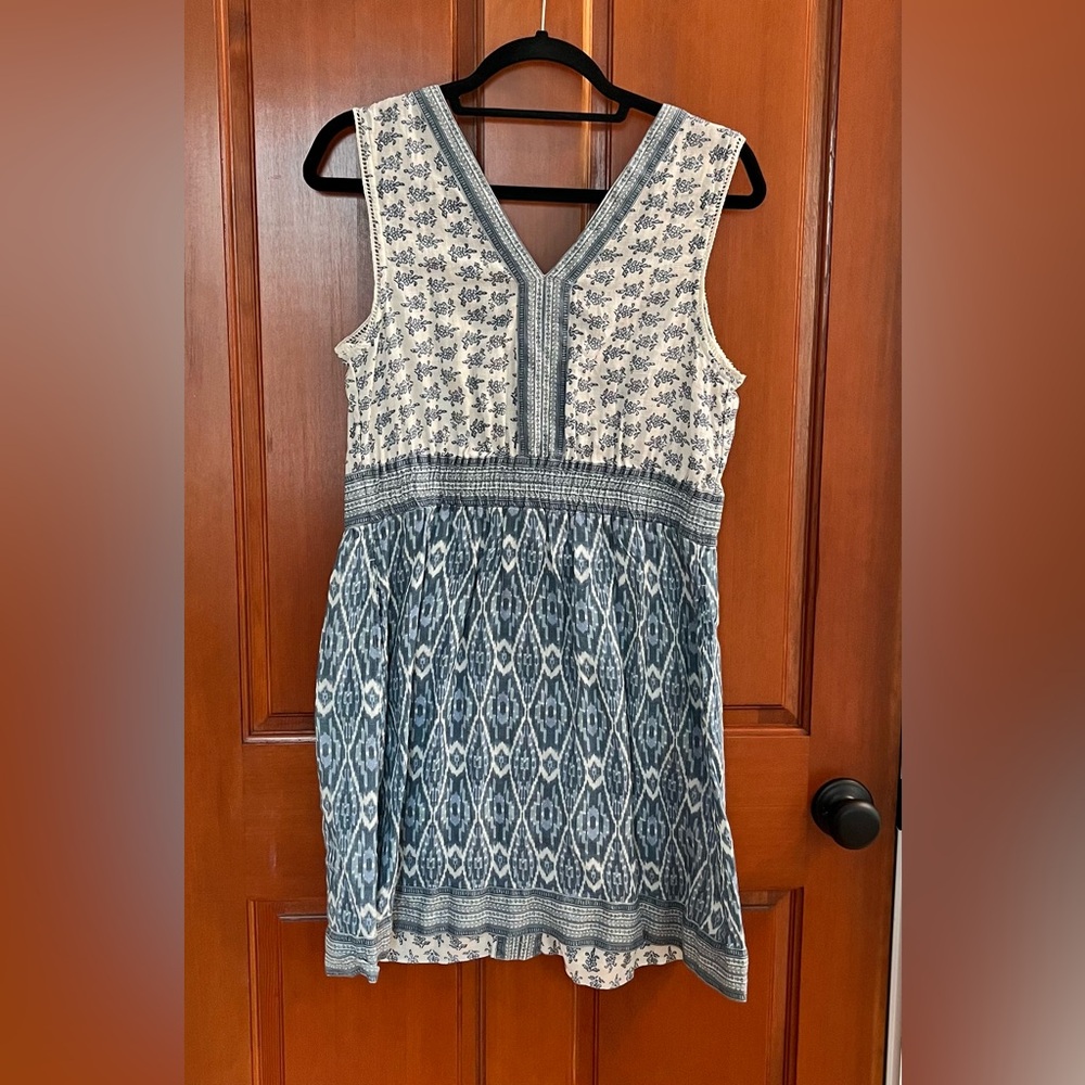 Faherty Linen Blue and White Printed V-Neck Sleeveless Dress - Picture 2 of 4
